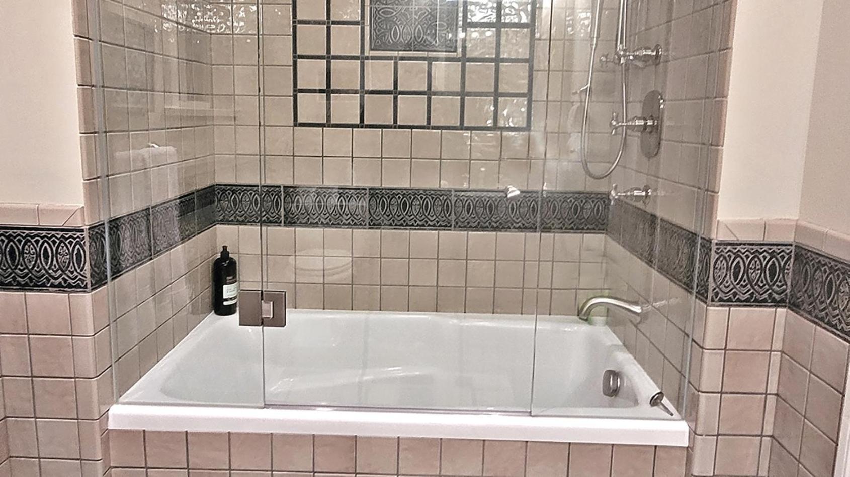 Suite Smart West Vancouver Dış mekan fotoğraf